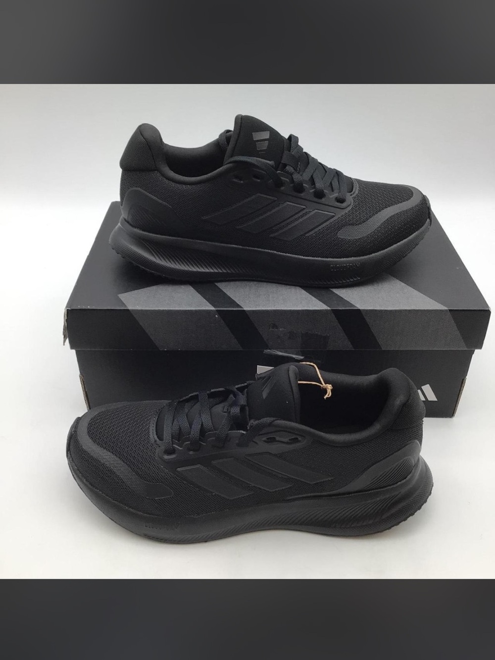 Adidas Runfalcon 5 women size 6.5 NWT NIB